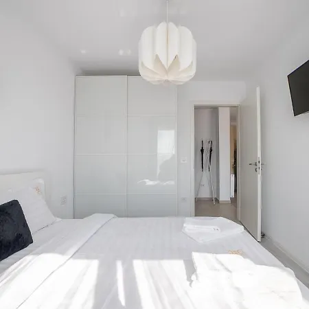 Apartment Cozy Coresi By Mm Host *